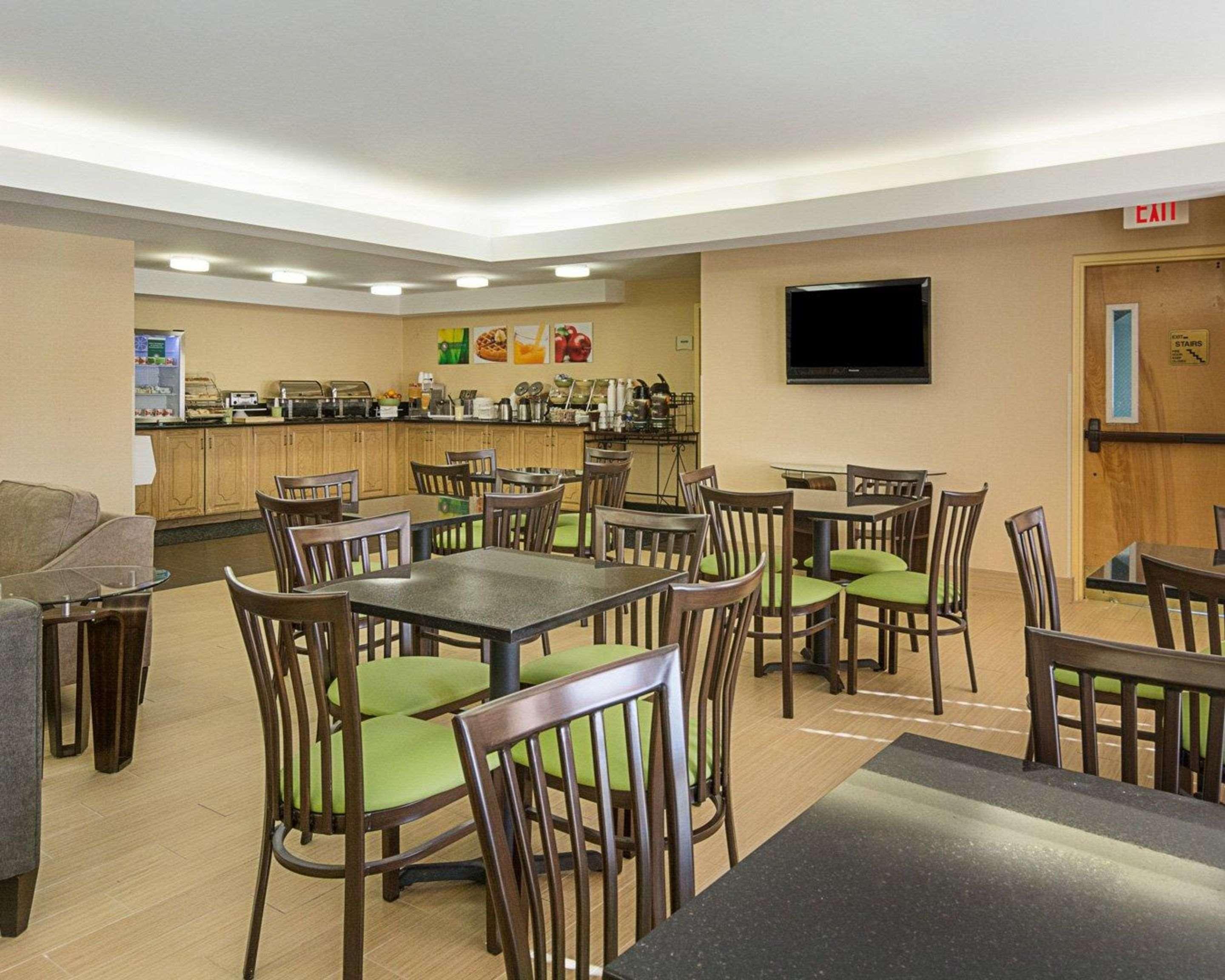 Quality Inn Richmond Airport Sandston Eksteriør bilde