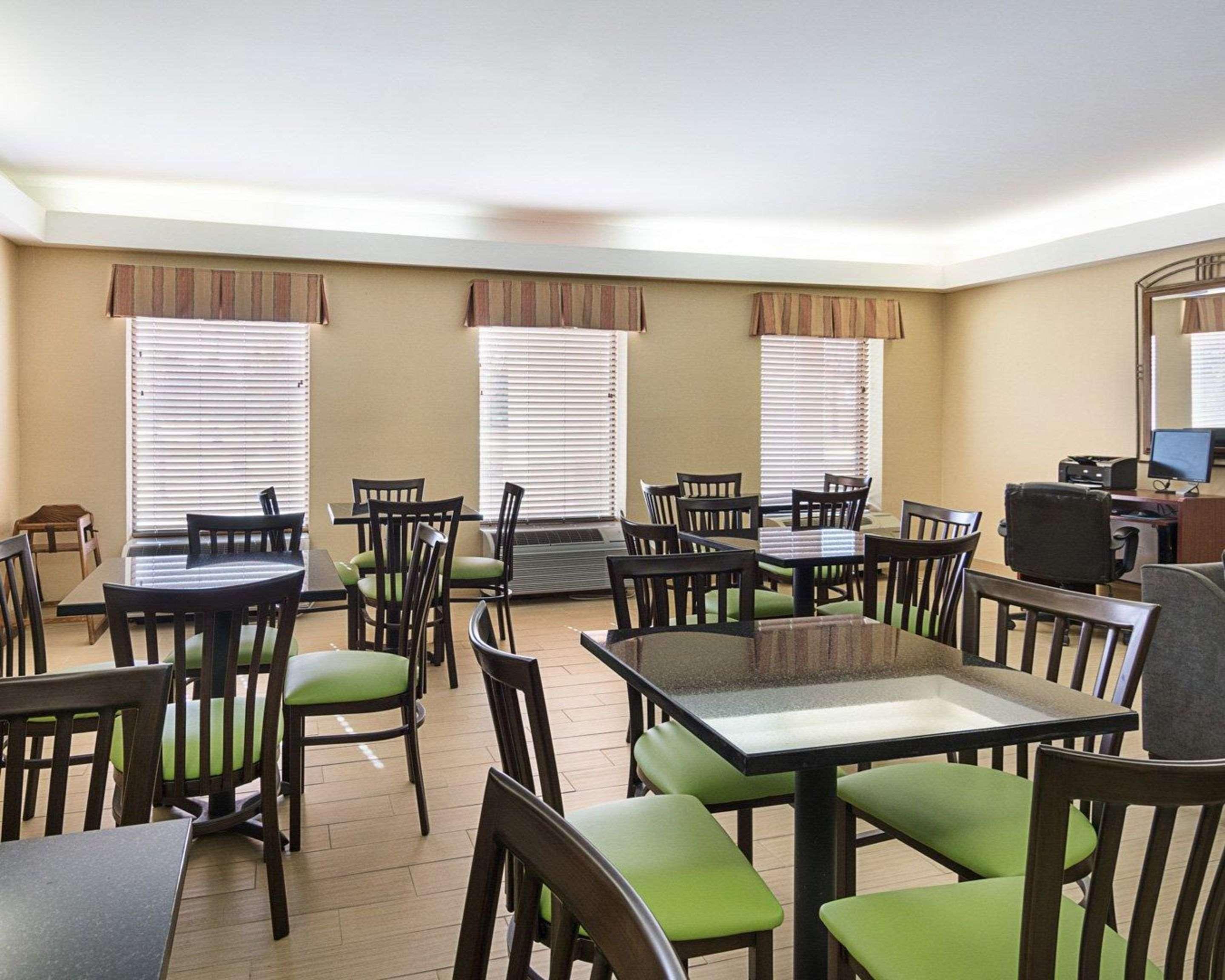 Quality Inn Richmond Airport Sandston Eksteriør bilde