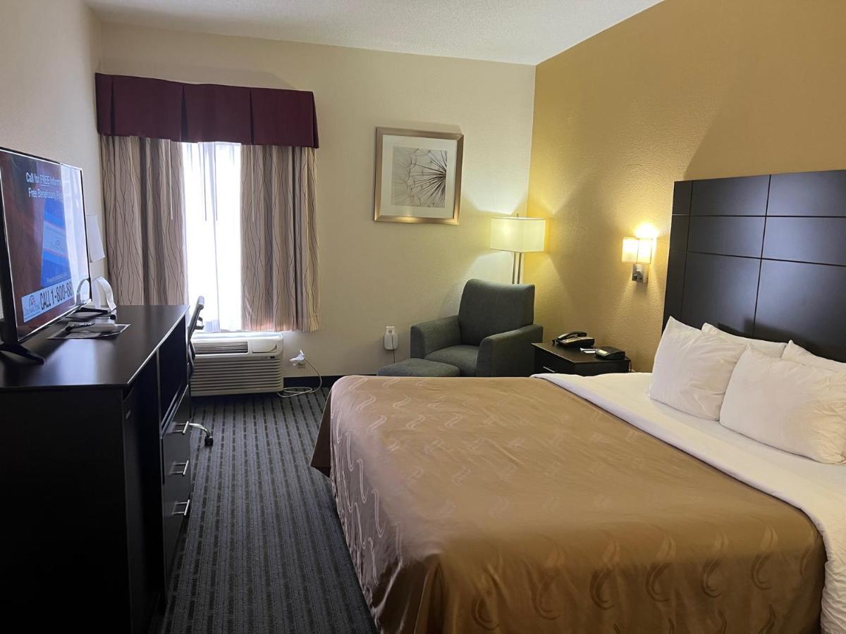 Quality Inn Richmond Airport Sandston Eksteriør bilde