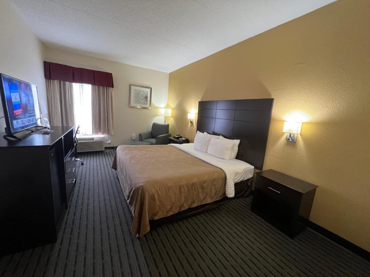 Quality Inn Richmond Airport Sandston Eksteriør bilde
